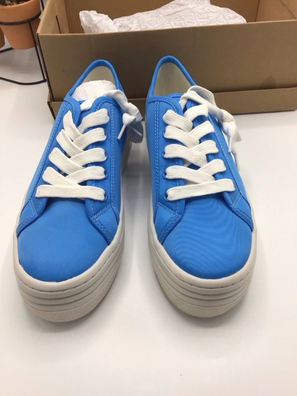 Steve Madden Bobbi 30 Bright Blue Platform Tennis Shoes Sneakers Size 7.5